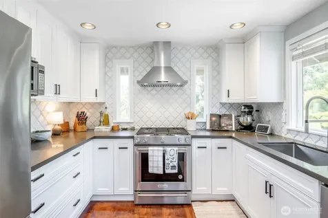 3018 SW 339th Street Federal Way WA 98023