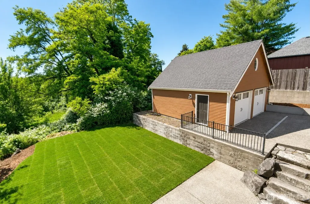 413 Quince Street NE Olympia WA 98506