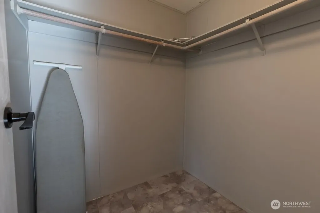 21 Simmons Street Sekiu WA 98381