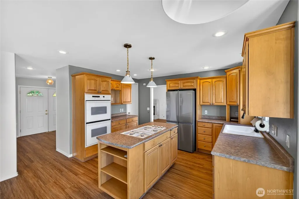 3712 W 8th Street Anacortes WA 98221