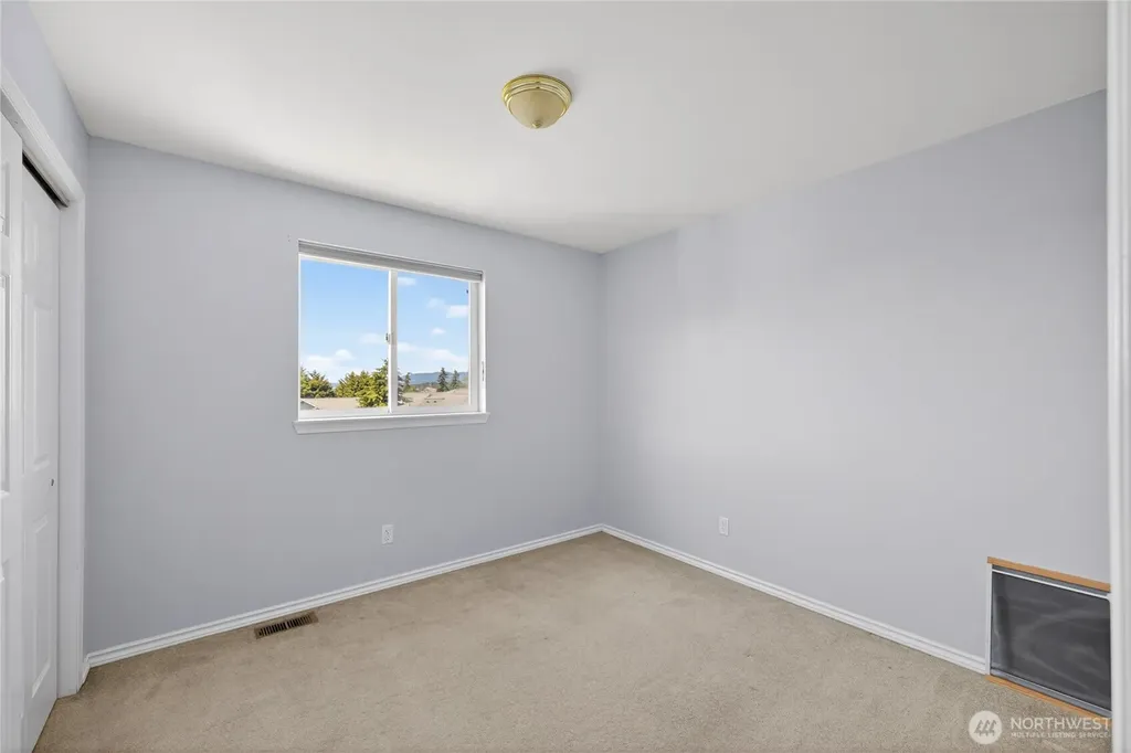 3712 W 8th Street Anacortes WA 98221