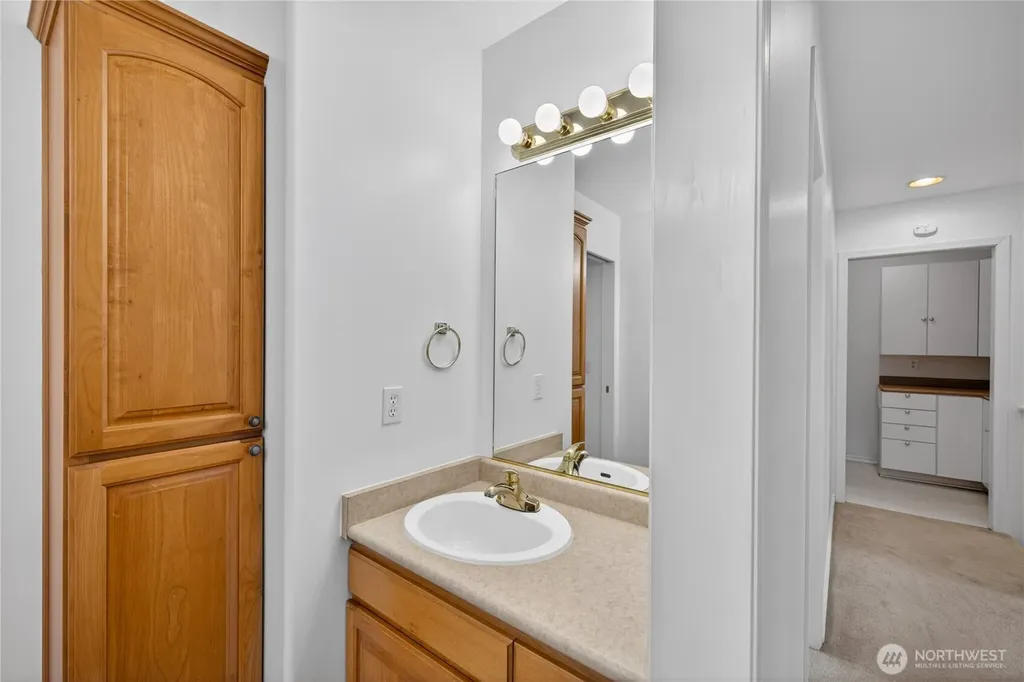 3712 W 8th Street Anacortes WA 98221