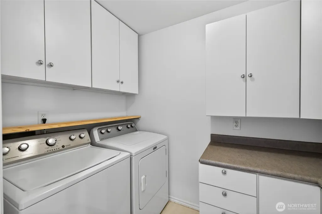 3712 W 8th Street Anacortes WA 98221