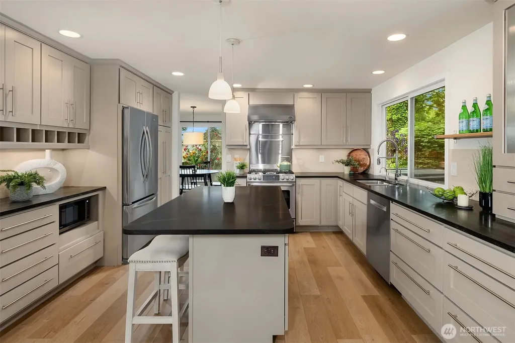 13423 NE 119th Way Redmond WA 98052