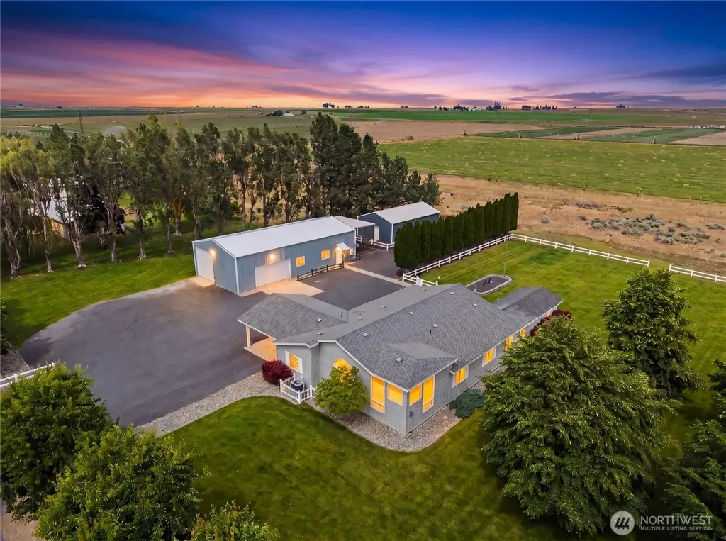 5749 SE J.2 Moses Lake WA 98837