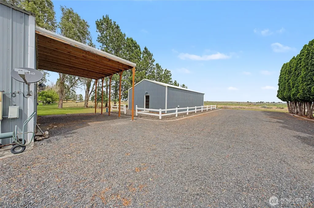 5749 SE J.2 Moses Lake WA 98837