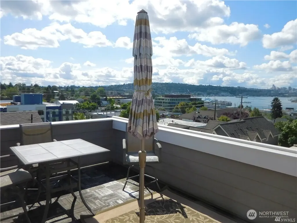 3615 Albion Place N Seattle WA 98103
