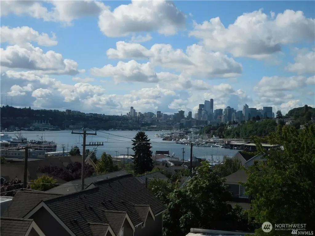 3615 Albion Place N Seattle WA 98103
