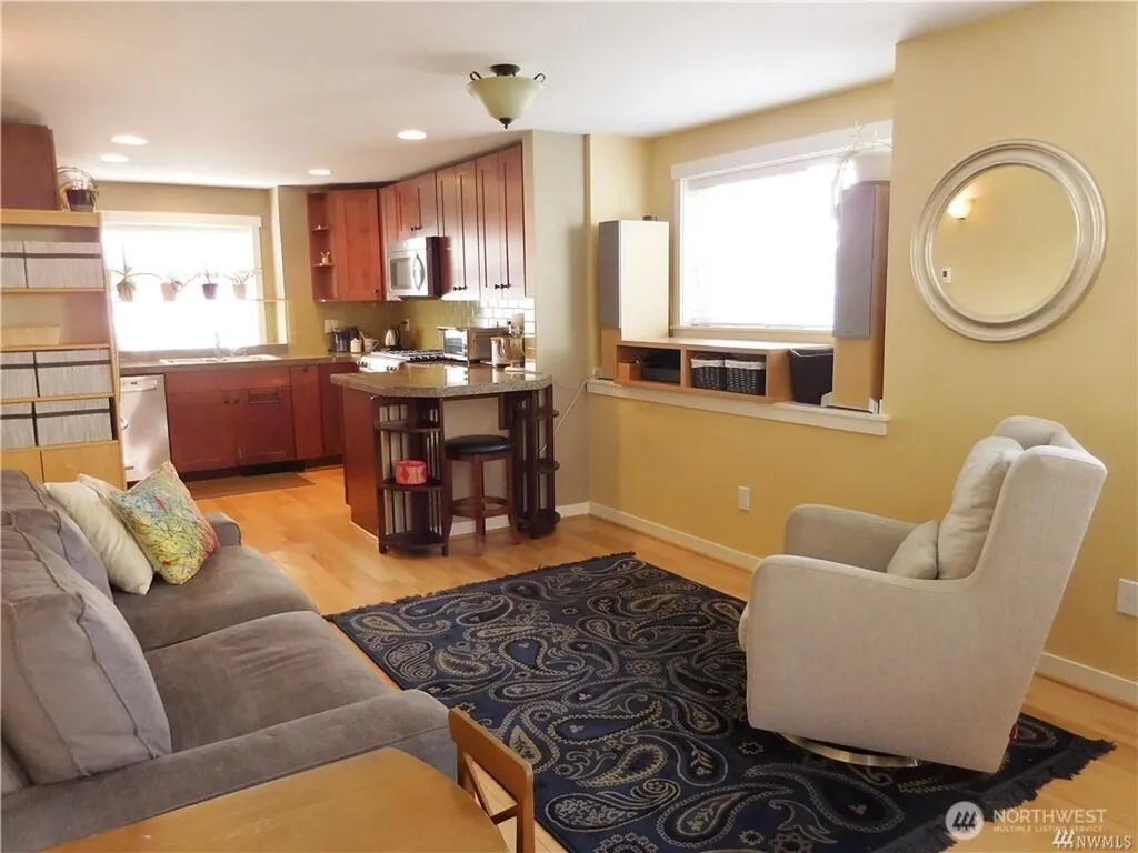 3615 Albion Place N Seattle WA 98103