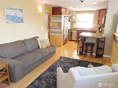 3615 Albion Place N Seattle WA 98103