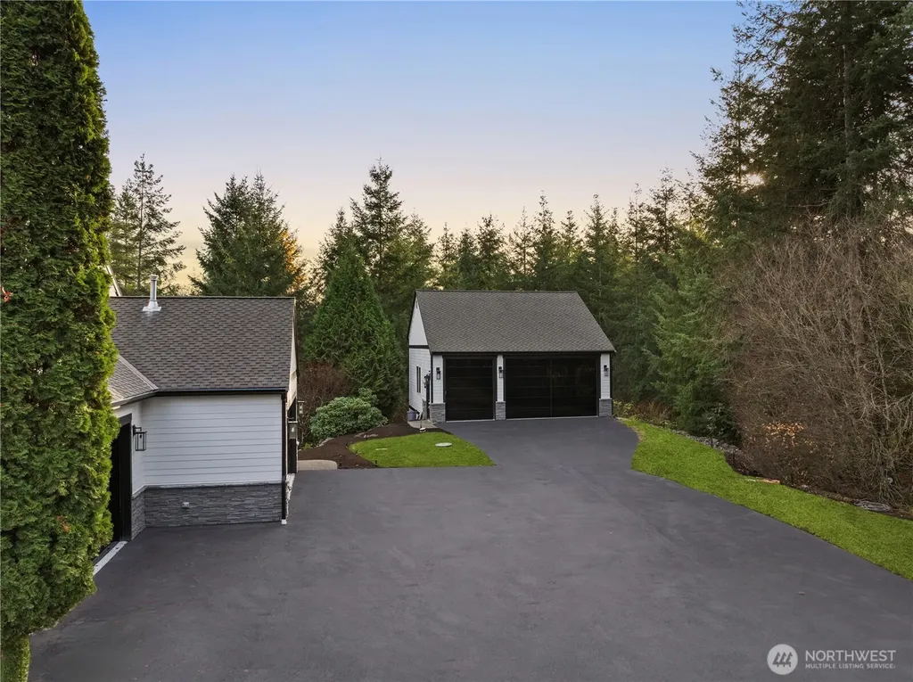 22439 SE 313th Place Black Diamond WA 98010