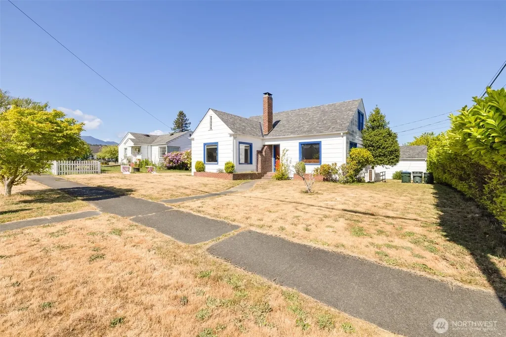 218 S Jones Street Port Angeles WA 98362