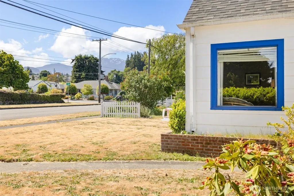 218 S Jones Street Port Angeles WA 98362