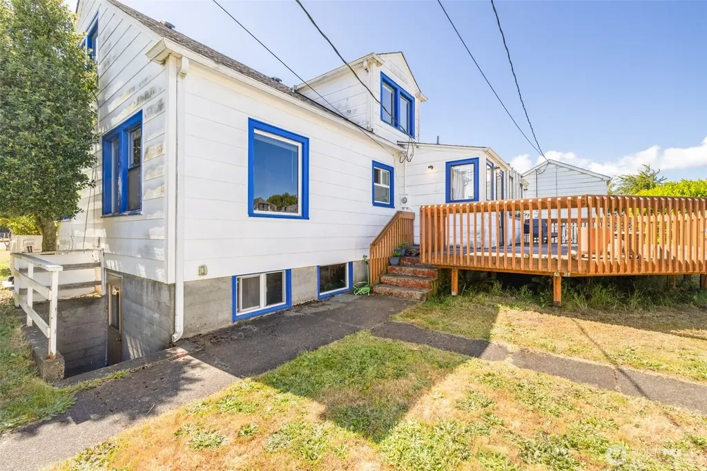 218 S Jones Street Port Angeles WA 98362