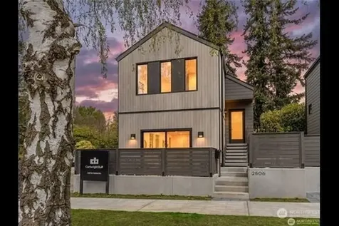 2806 W Dravus Seattle WA 98199