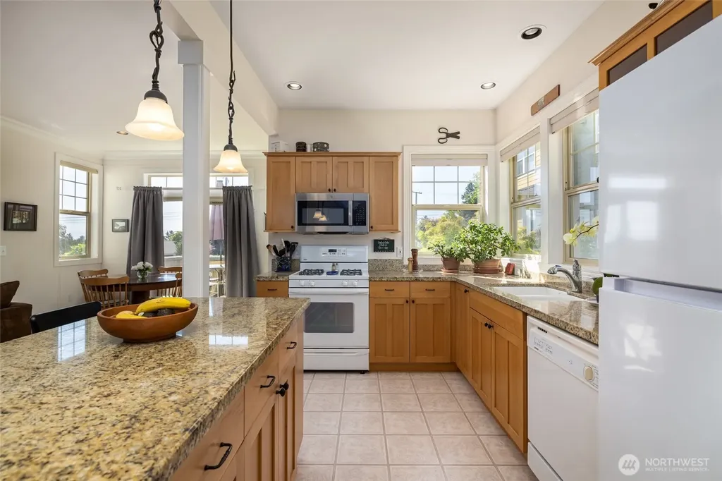 2026 I Avenue Anacortes WA 98221