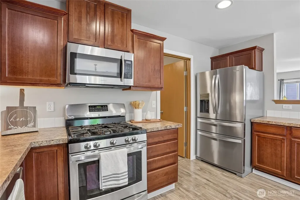 18413 SE 242nd Court Covington WA 98042