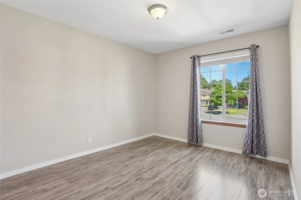 18413 SE 242nd Court Covington WA 98042