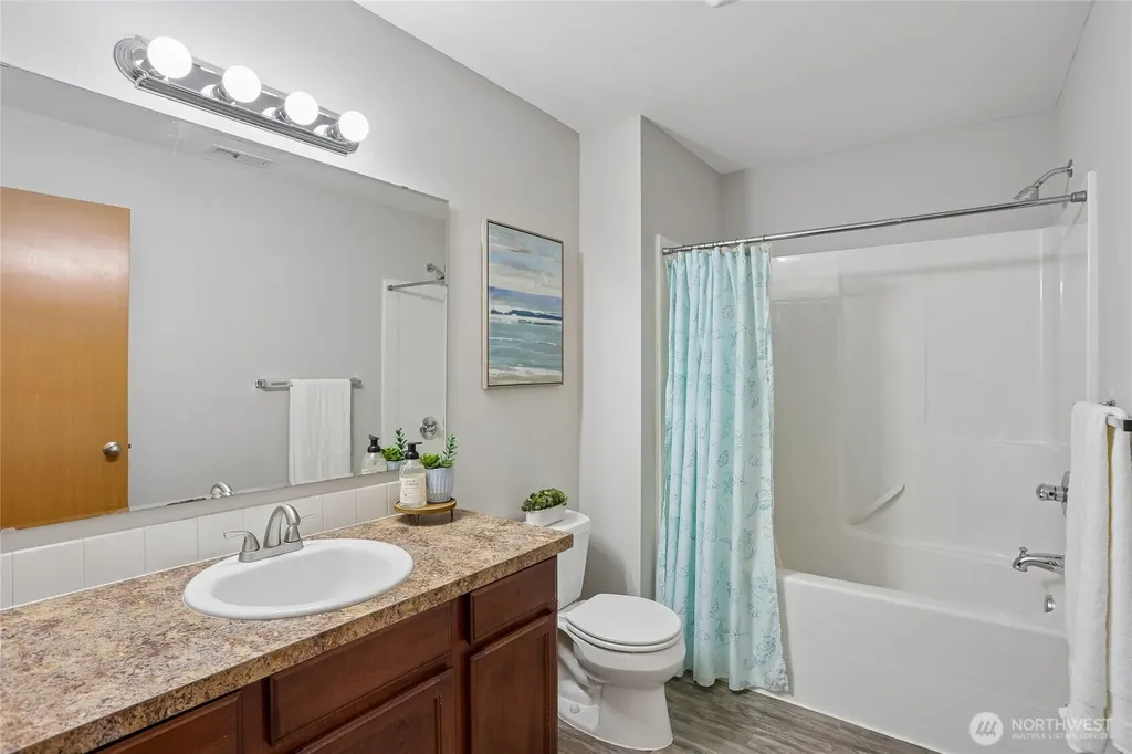 18413 SE 242nd Court Covington WA 98042