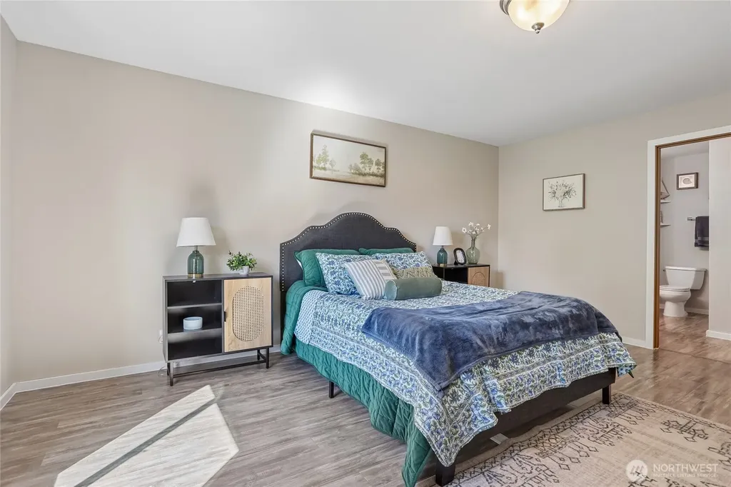 18413 SE 242nd Court Covington WA 98042