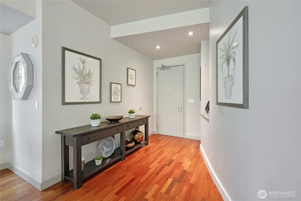 900 Lenora Street Seattle WA 98121