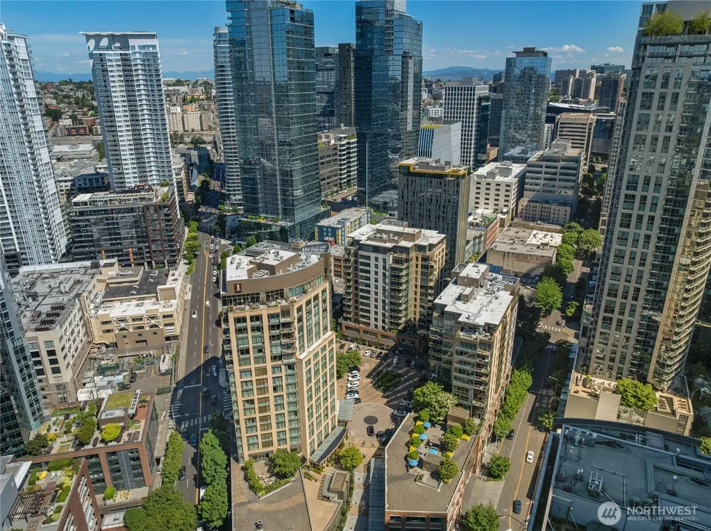 900 Lenora Street Seattle WA 98121