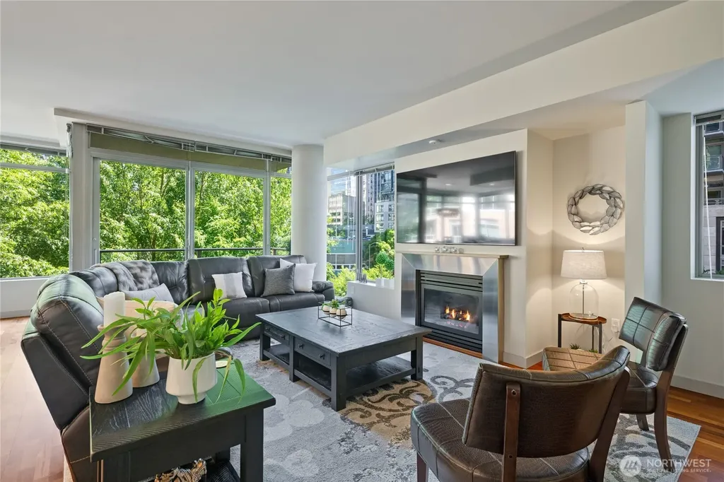 900 Lenora Street Seattle WA 98121