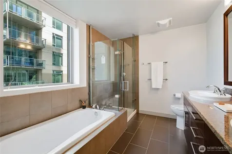 900 Lenora Street Seattle WA 98121