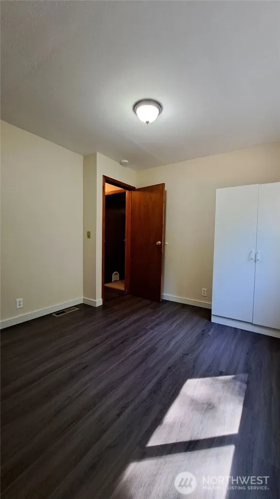 14665 NW Honeyhill Loop Seabeck WA 98380