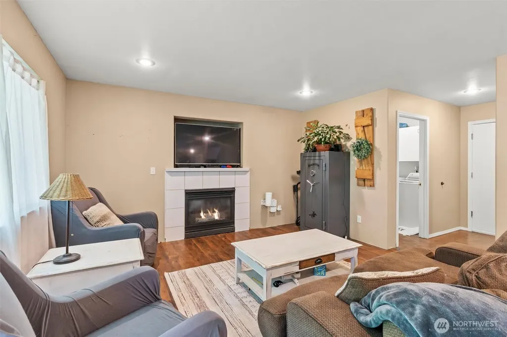 920 Alderwood Lane Sedro Woolley WA 98284