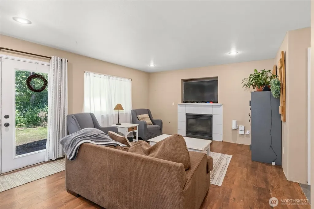 920 Alderwood Lane Sedro Woolley WA 98284