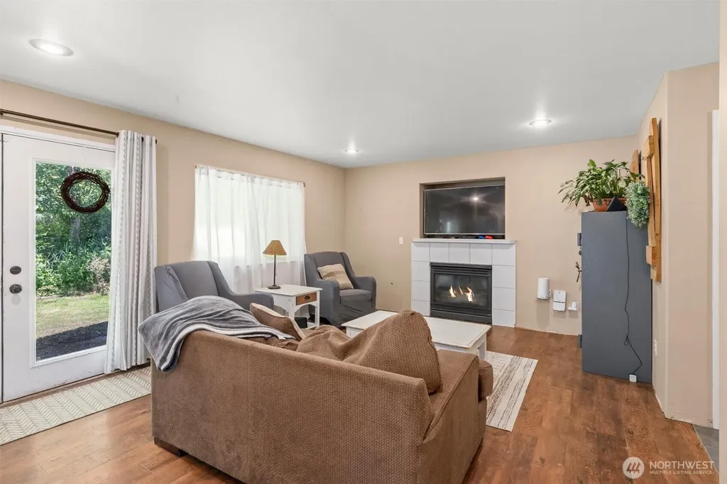 920 Alderwood Lane Sedro Woolley WA 98284