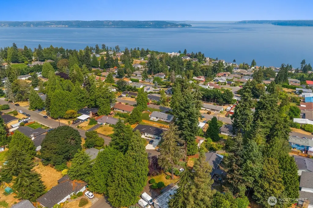 617 SW 299th Street Federal Way WA 98023