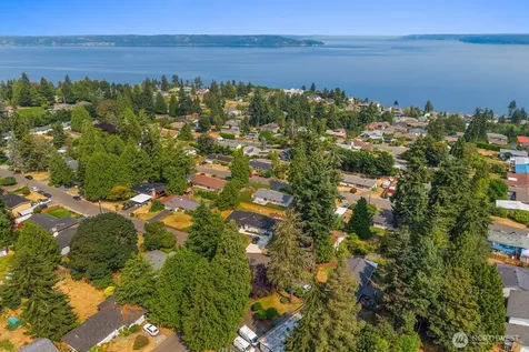 617 SW 299th Street Federal Way WA 98023