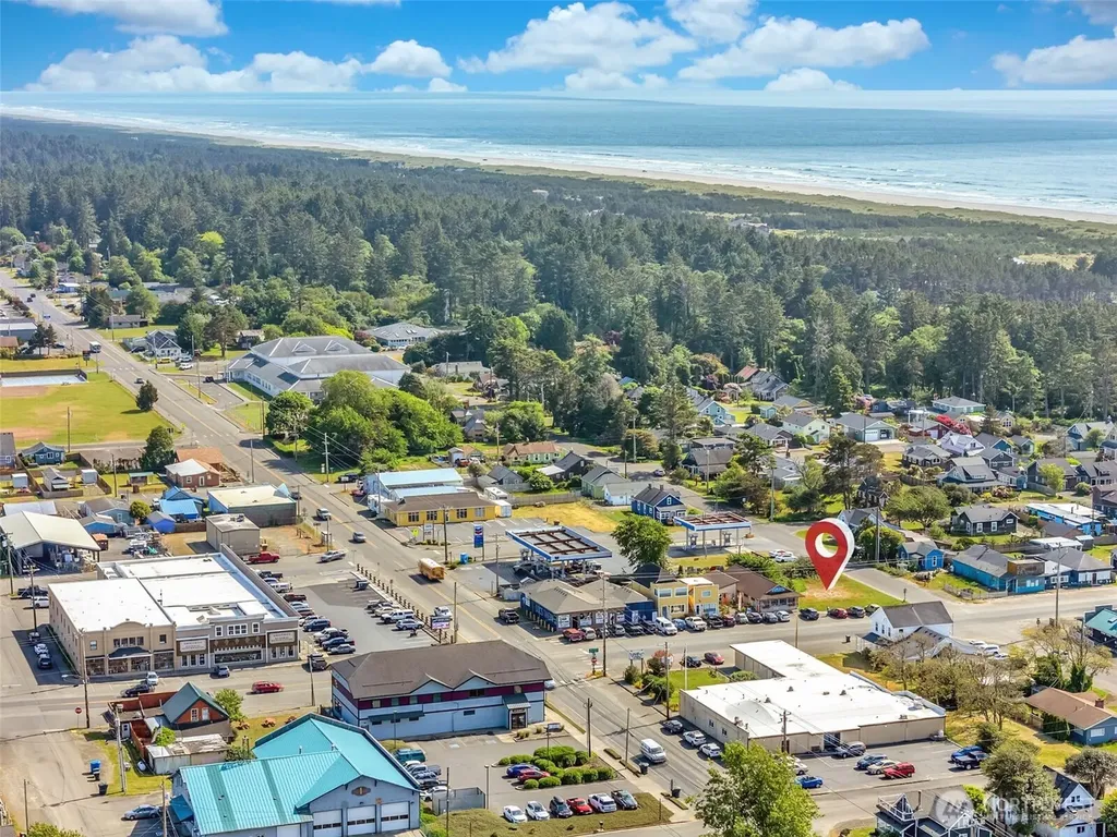 1402 Bay Avenue Ocean Park WA 98640