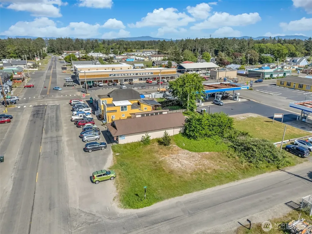 1402 Bay Avenue Ocean Park WA 98640