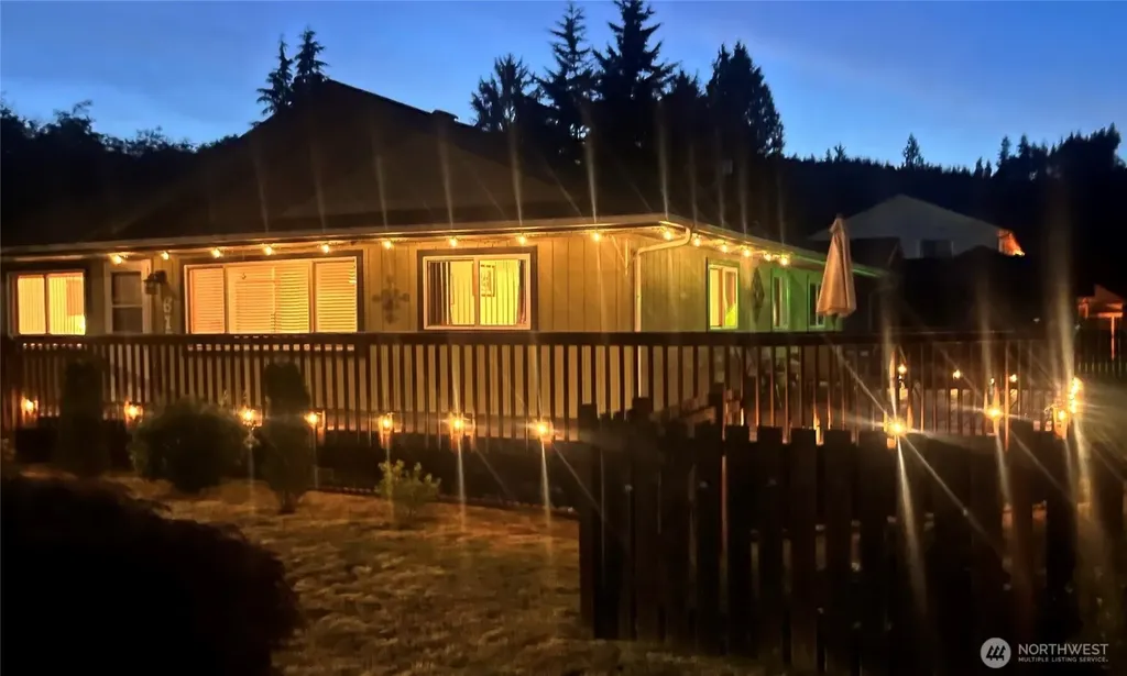 616 E Simpson Avenue Montesano WA 98563