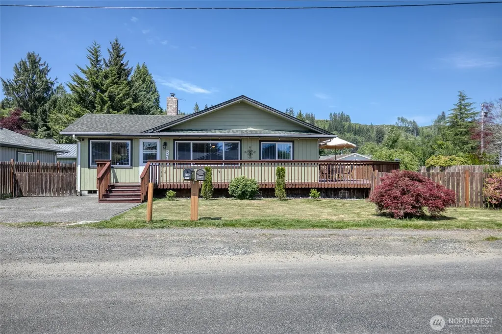 616 E Simpson Avenue Montesano WA 98563