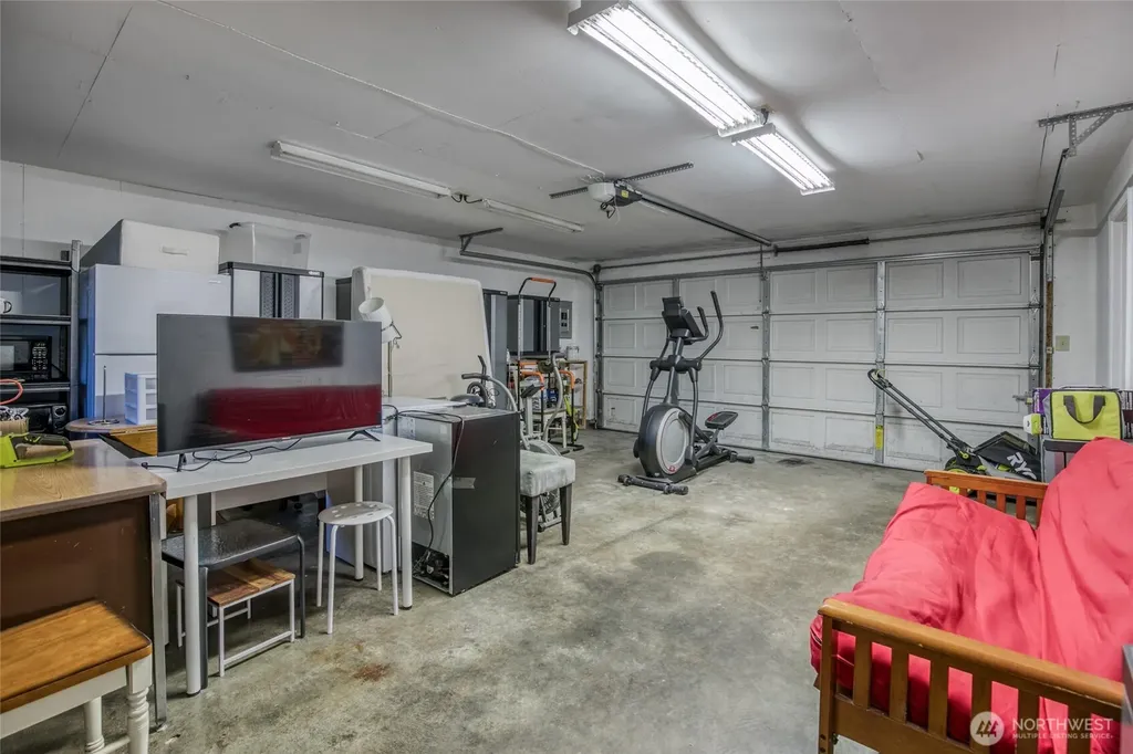 616 E Simpson Avenue Montesano WA 98563