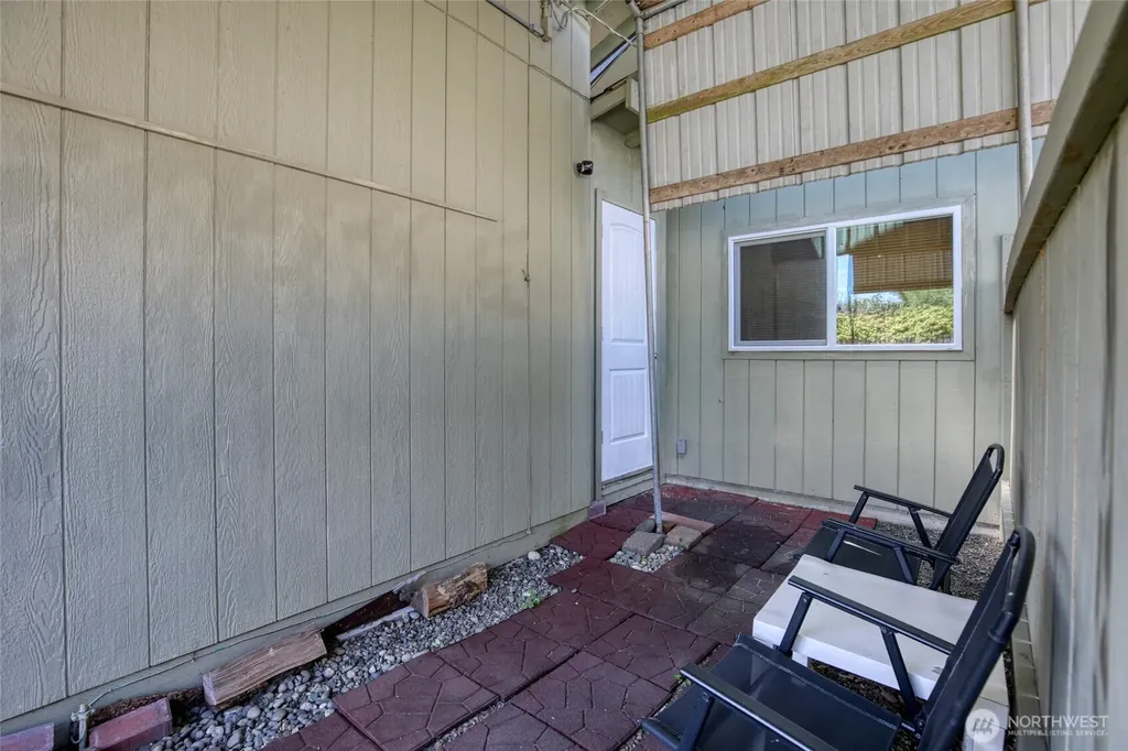 616 E Simpson Avenue Montesano WA 98563