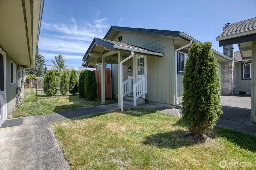 616 E Simpson Avenue Montesano WA 98563