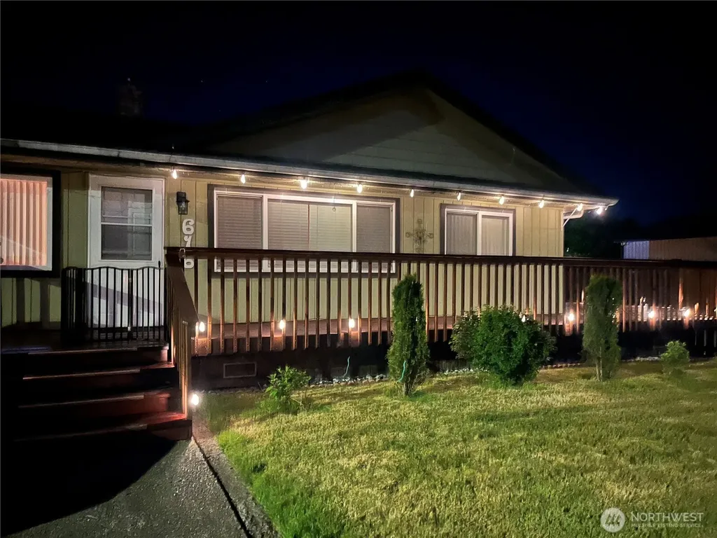 616 E Simpson Avenue Montesano WA 98563