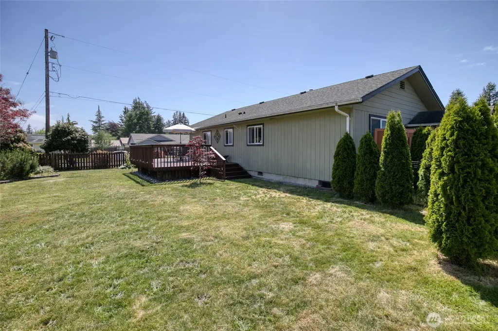 616 E Simpson Avenue Montesano WA 98563