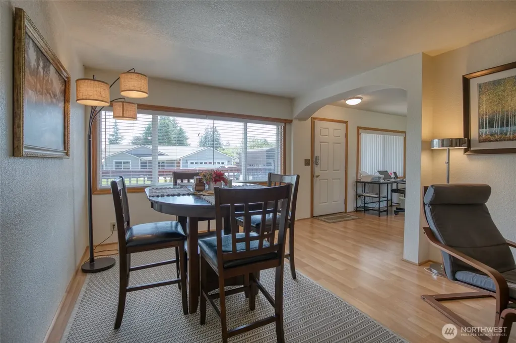 616 E Simpson Avenue Montesano WA 98563