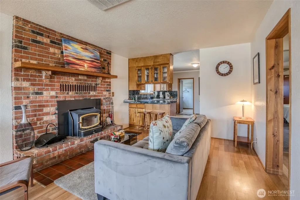 616 E Simpson Avenue Montesano WA 98563
