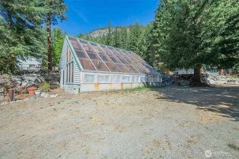 17976 Entiat River Road Entiat WA 98822