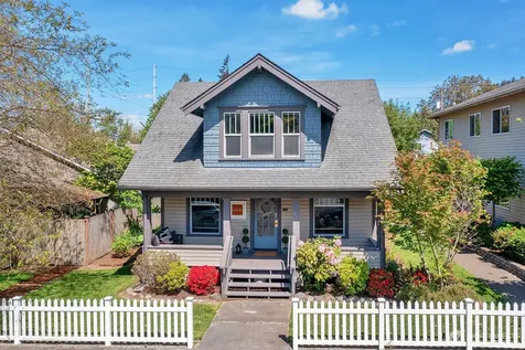 250 SE Andrews Street Issaquah WA 98027