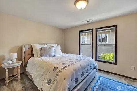 250 SE Andrews Street Issaquah WA 98027