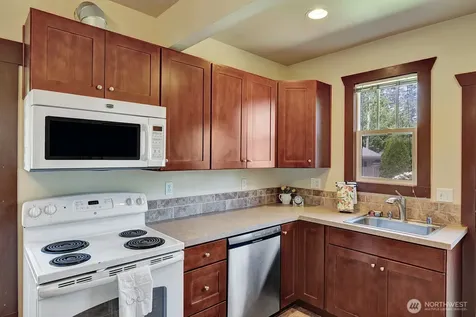 250 SE Andrews Street Issaquah WA 98027