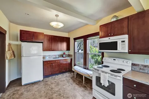 250 SE Andrews Street Issaquah WA 98027